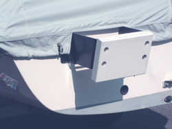 cAPRI 16.5 SAILBOAT COVER MOTOR MOUNT