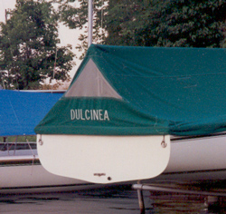 Sailboat cover with boom crutch