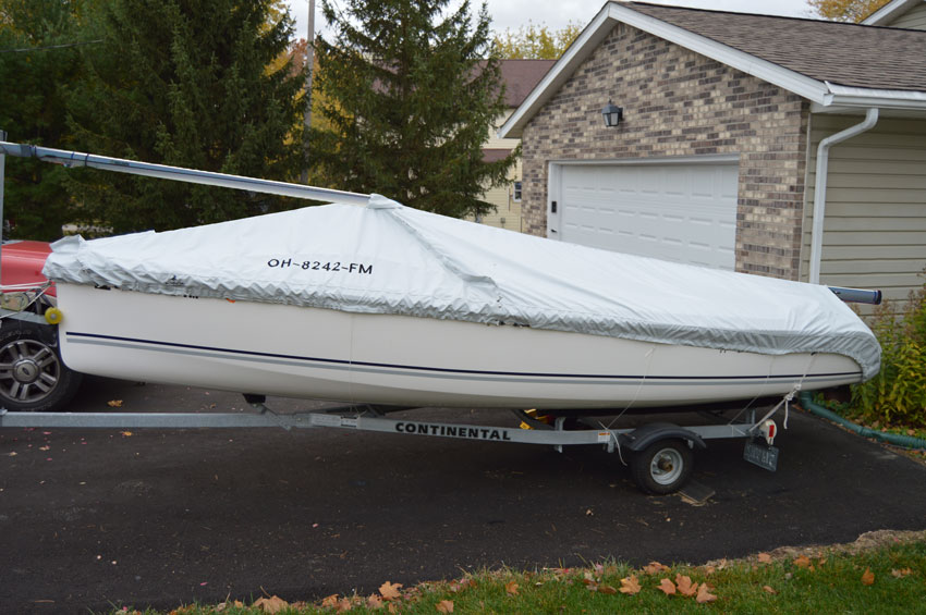 Hunter 18 Mast Down Trailing Cover