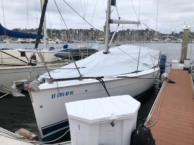 Hunter 33 Cabin Cover Stretched Out