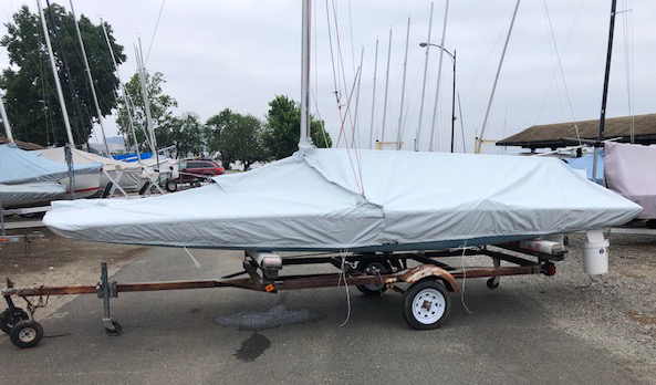 I-20 Skirted Mooring Cover