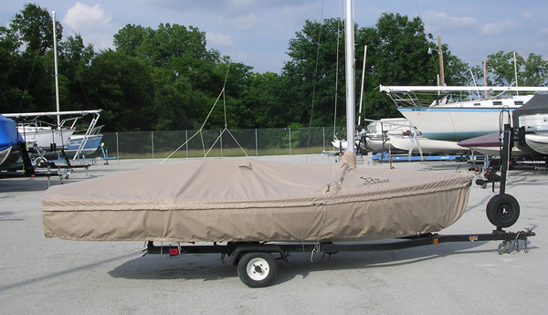 Sweet 16 Skirted Trailing/Mooring Cover
