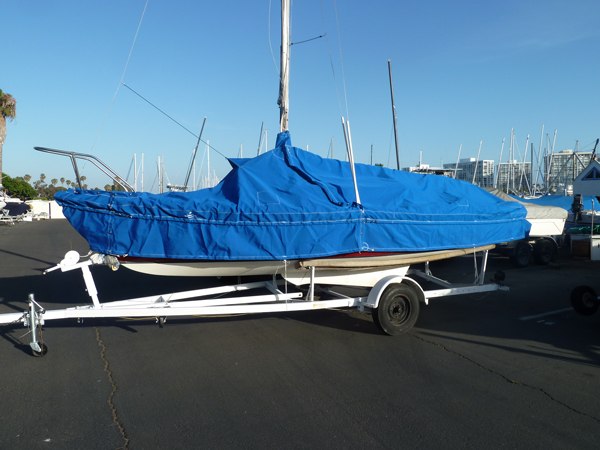 Venture 21 Skirted Mooring Cover