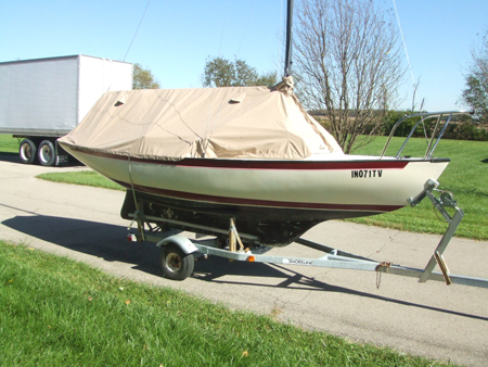 Victoria 18 Cockpit Cover