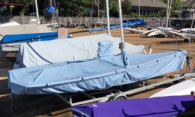 Viper 640 Skirted Trailing Mooring Cover